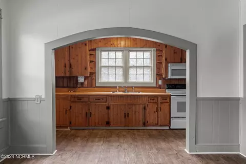 107 W D St, Erwin, NC 28339 photo 7