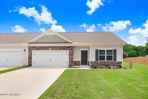 107 Drake Village Dr, Goldsboro, NC 27530