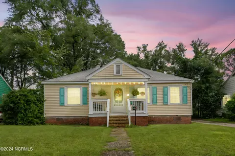 629 Woodlawn Ave, Wilmington, NC 28401