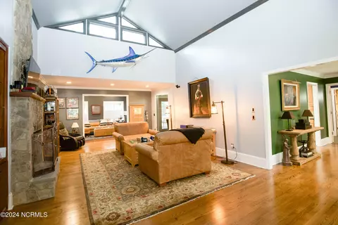 Living - 6 Vardon Rd, Pinehurst, NC 28374 photo 3 of 4