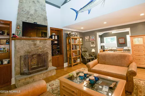Living - 6 Vardon Rd, Pinehurst, NC 28374 photo 1 of 4