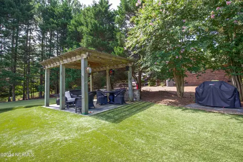 Exterior - 6 Vardon Rd, Pinehurst, NC 28374 photo 13 of 24