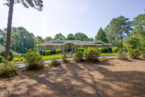 6 Vardon Rd, Pinehurst, NC 28374