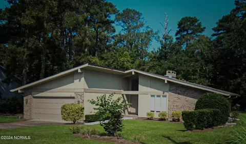 1309 Santa Lucia Dr, New Bern, NC 28560