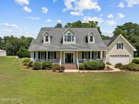 3740 Old River Rd, Greenville, NC 27834