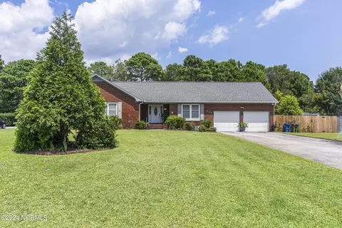 437 R L Honeycutt Dr, Wilmington, NC 28412