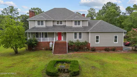 1039 Pasture Point Rd, Merritt, NC 28556