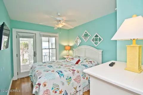 Bedroom - 175 Atlantic Blvd, Atlantic Beach, NC 28512 photo 14 of 16