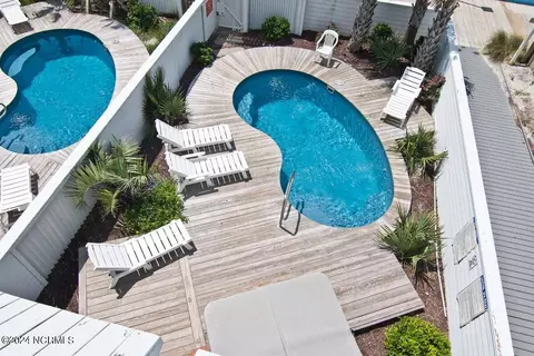 Exterior - 175 Atlantic Blvd, Atlantic Beach, NC 28512 photo 9 of 12