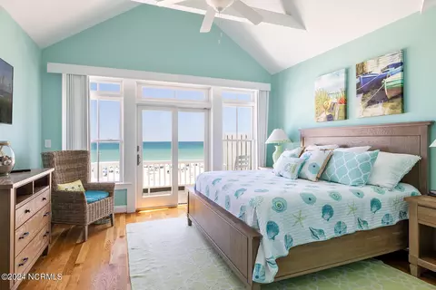 Bedroom - 175 Atlantic Blvd, Atlantic Beach, NC 28512 photo 4 of 16