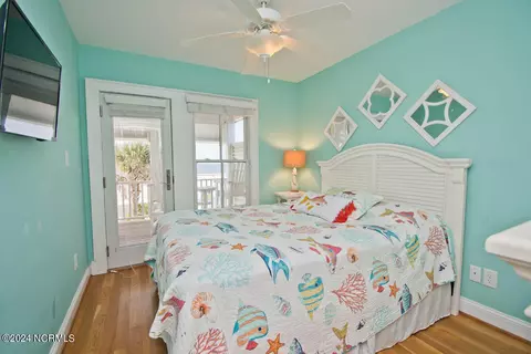 Bedroom - 175 Atlantic Blvd, Atlantic Beach, NC 28512 photo 15 of 16