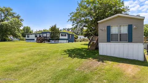 1136 1132 Glancy Rd, Swansboro, NC 28584