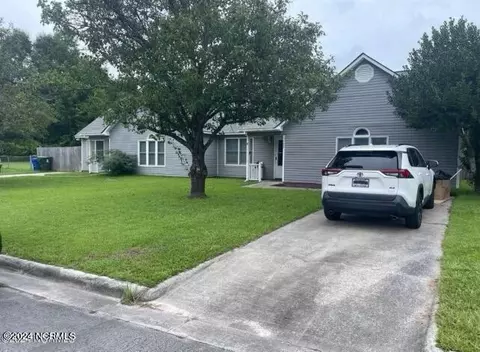 1102 Brian St, Newport, NC 28570