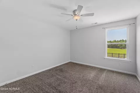 Bedroom - 106 Pond Pine Loop, Currituck, NC 27929 photo 1 of 3