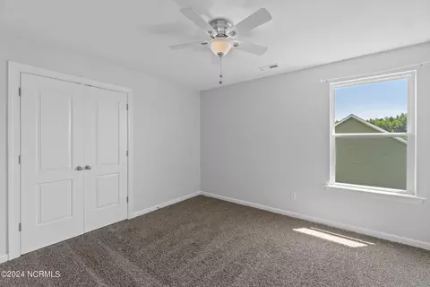 Bedroom - 106 Pond Pine Loop, Currituck, NC 27929 photo 3 of 3