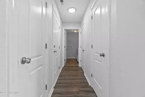 Entry Way - 106 Pond Pine Loop, Currituck, NC 27929 photo 6 of 11