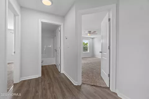 Entry Way - 106 Pond Pine Loop, Currituck, NC 27929 photo 10 of 11