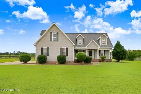 103 Edgerton Farm Dr, Pikeville, NC 27863
