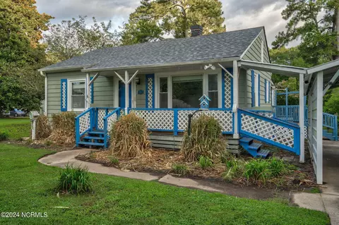 209 E Franklin St, Spring Hope, NC 27882 photo 2