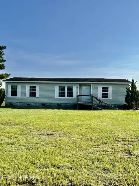 584 Yates Rd, Chadbourn, NC 28431