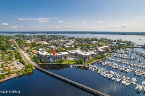 423 Sky Sail Blvd, New Bern, NC 28560