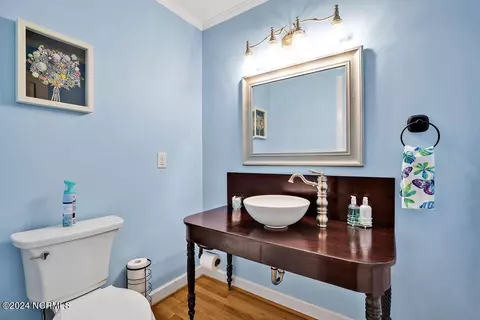 Bath - 130 Deerfield Dr, Hampstead, NC 28443 photo 3 of 5