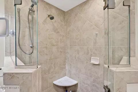 Bath - 130 Deerfield Dr, Hampstead, NC 28443 photo 1 of 5