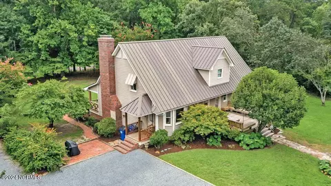 Exterior - 130 Deerfield Dr, Hampstead, NC 28443 photo 3 of 11