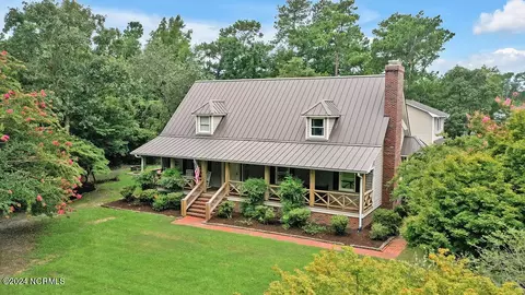 130 Deerfield Dr, Hampstead, NC 28443