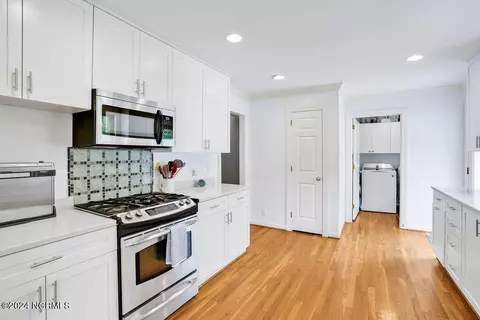 Kitchen - 130 Deerfield Dr, Hampstead, NC 28443 photo 1 of 4