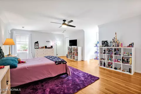 Bedroom - 130 Deerfield Dr, Hampstead, NC 28443 photo 4 of 5
