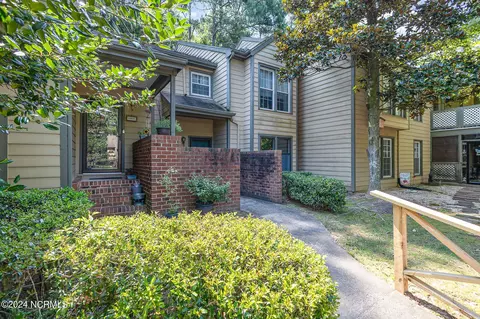 108 Autumn Chase Dr, Raleigh, NC 27613