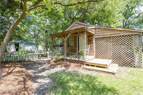 Exterior - 212 S Main St, Bath, NC 27808 photo 5 of 16