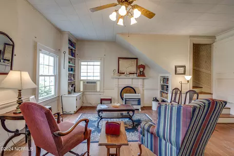 Living - 212 S Main St, Bath, NC 27808 photo 2 of 2