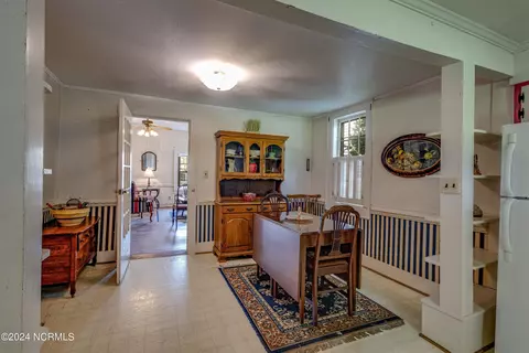 Dining - 212 S Main St, Bath, NC 27808 photo 2 of 3