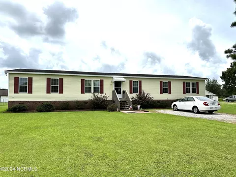 223 Hodges Rd, Chocowinity, NC 27817
