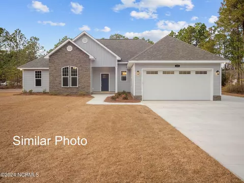 205 Iverleigh Ln, Jacksonville, NC 28540