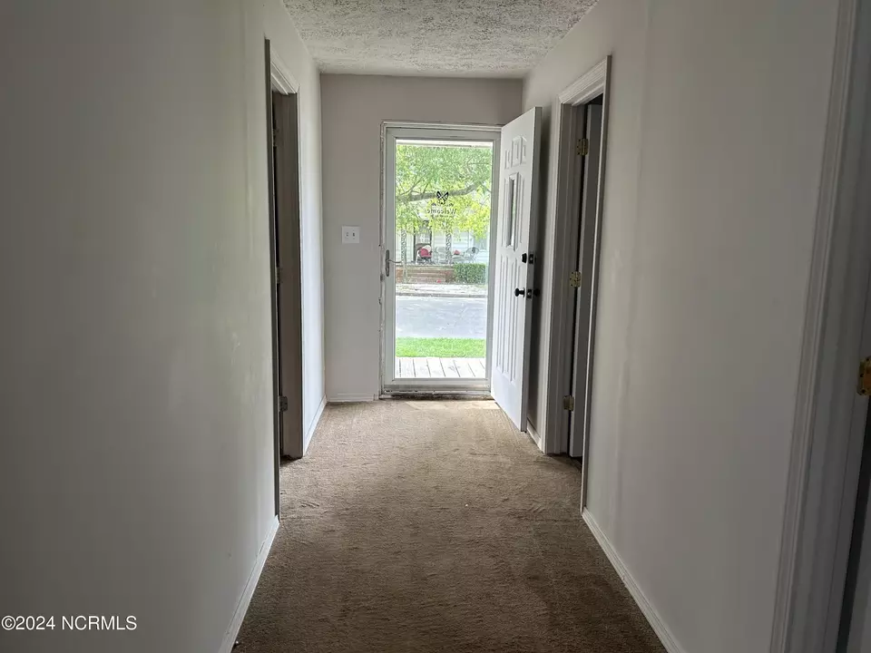 Entry Way - 305 2nd St, Laurinburg, NC 28352 photo 1 of 1