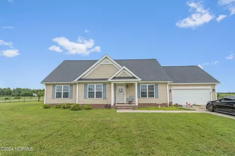 101 Neuse Dr, Shawboro, NC 27973