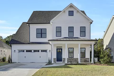 338 Man O War Ln, Hampstead, NC 28443
