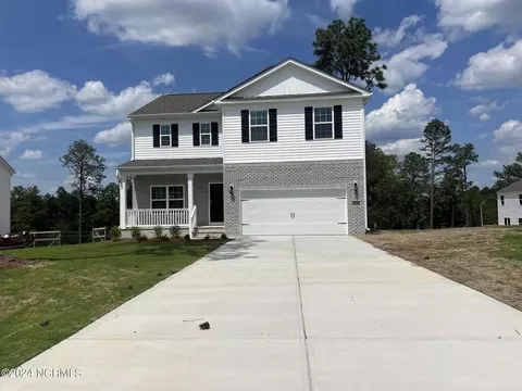 3033 Platinum Cir, West End, NC 27376