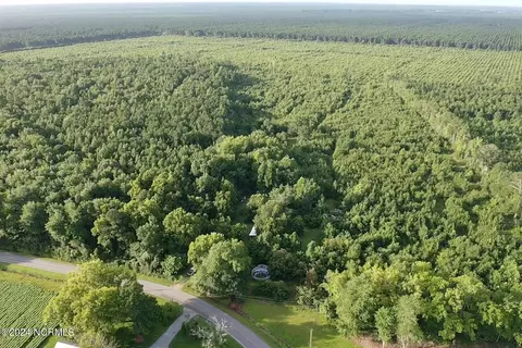 728 W Bear Swamp Rd, Hertford, NC 27944