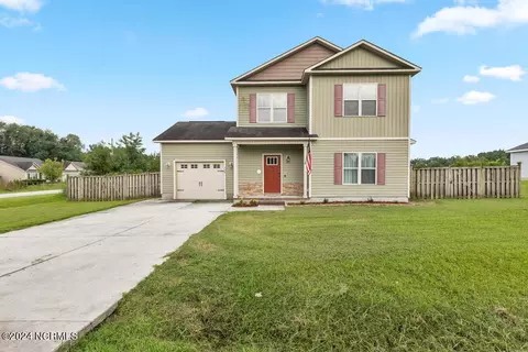 248 Deer Haven Dr, Richlands, NC 28574