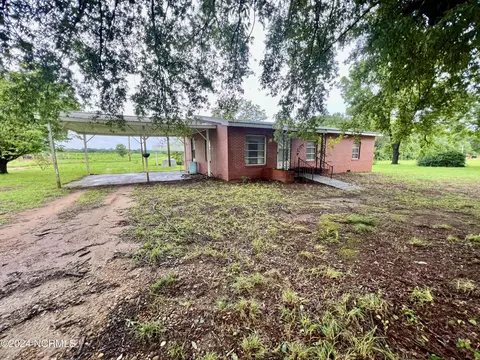 1039 Old Cheraw Hwy, Rockingham, NC 28379