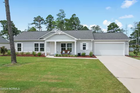 900 Pine Needles Rd, Southport, NC 28461
