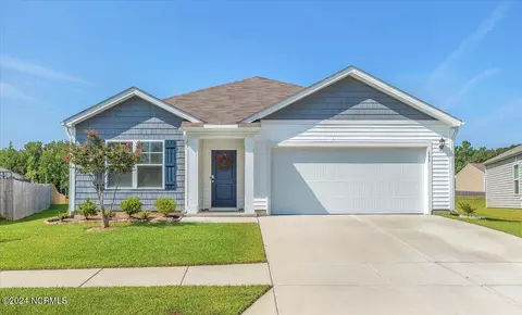 695 Buckeye Rd NE, Leland, NC 28451