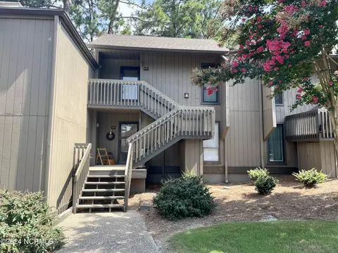 800 St Andrews Dr #131B, Pinehurst, NC 28374