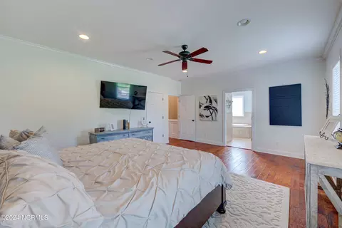 Bedroom - 538 River Rd, Wallace, NC 28466 photo 3 of 7