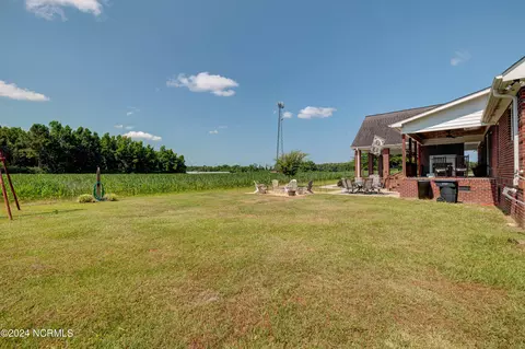 Exterior - 538 River Rd, Wallace, NC 28466 photo 7 of 10
