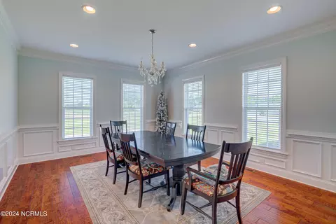 Dining - 538 River Rd, Wallace, NC 28466 photo 1 of 3